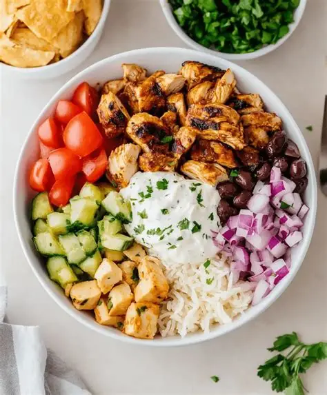 Chicken Bowl 14,90 mit gegrilltem Hähnchenfleisch